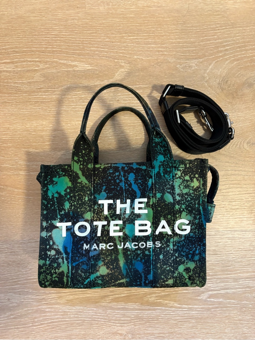 Small Marc Jacobs “Mother Earth Splatter” 🌎 The Tote Bag